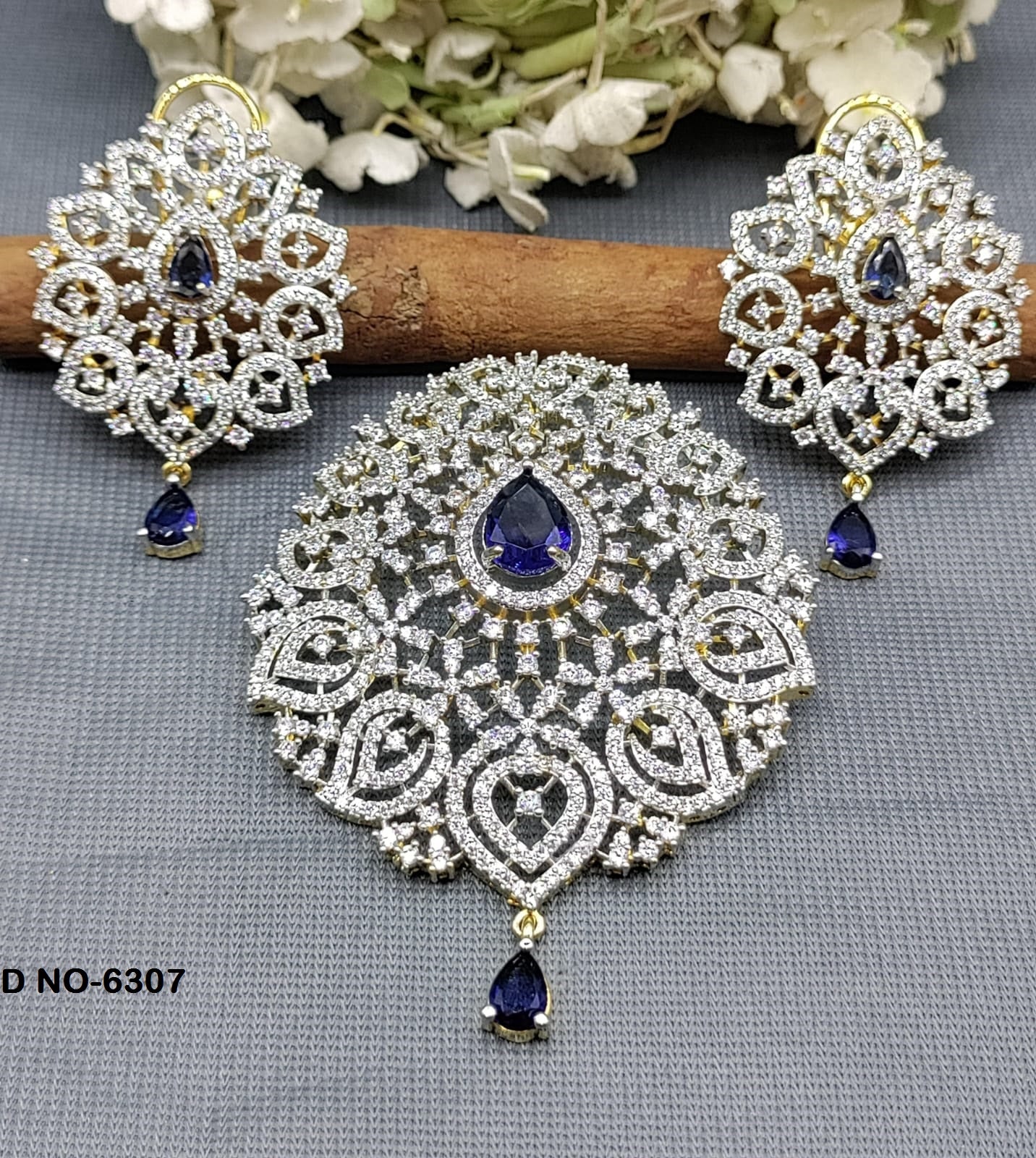 Cz ad Earring &Pendant Set Sku-6307 rchiecreation