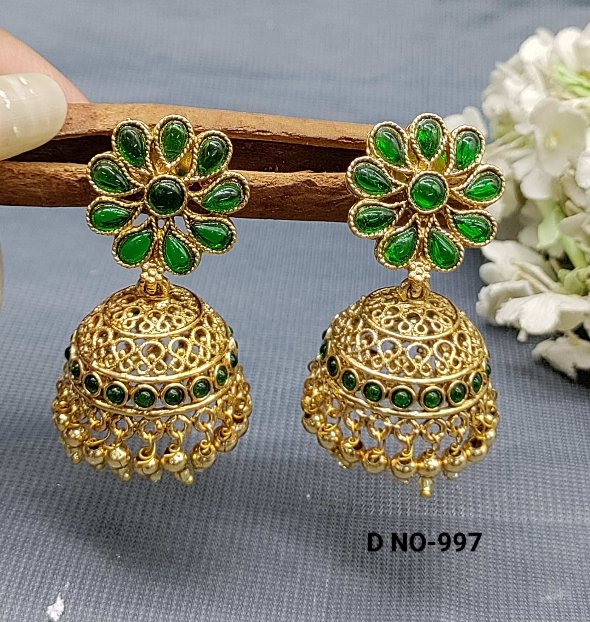 Antique Golden Earrings Sku 997 rchiecreation