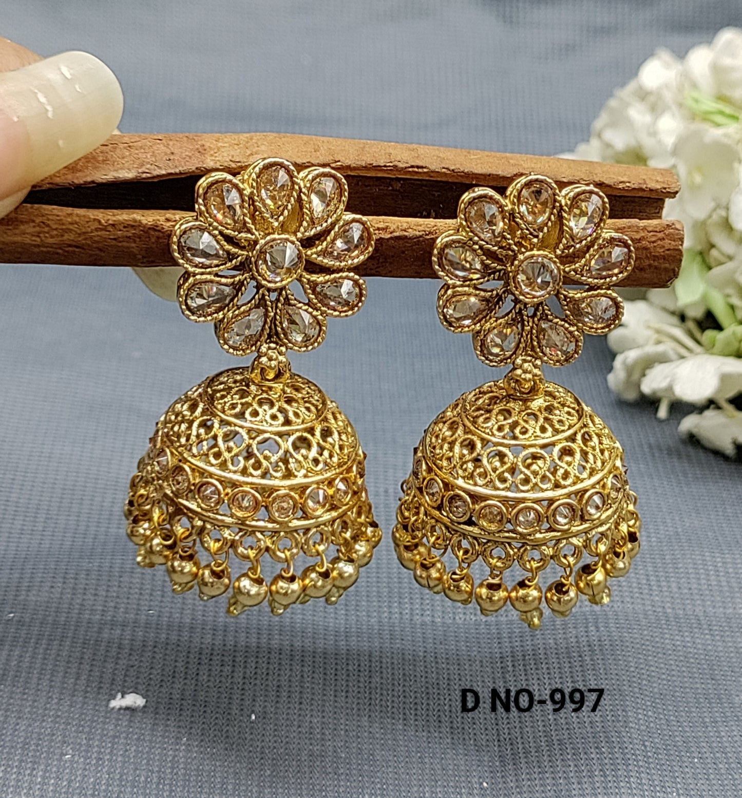 Antique Golden Earrings Sku 997 rchiecreation