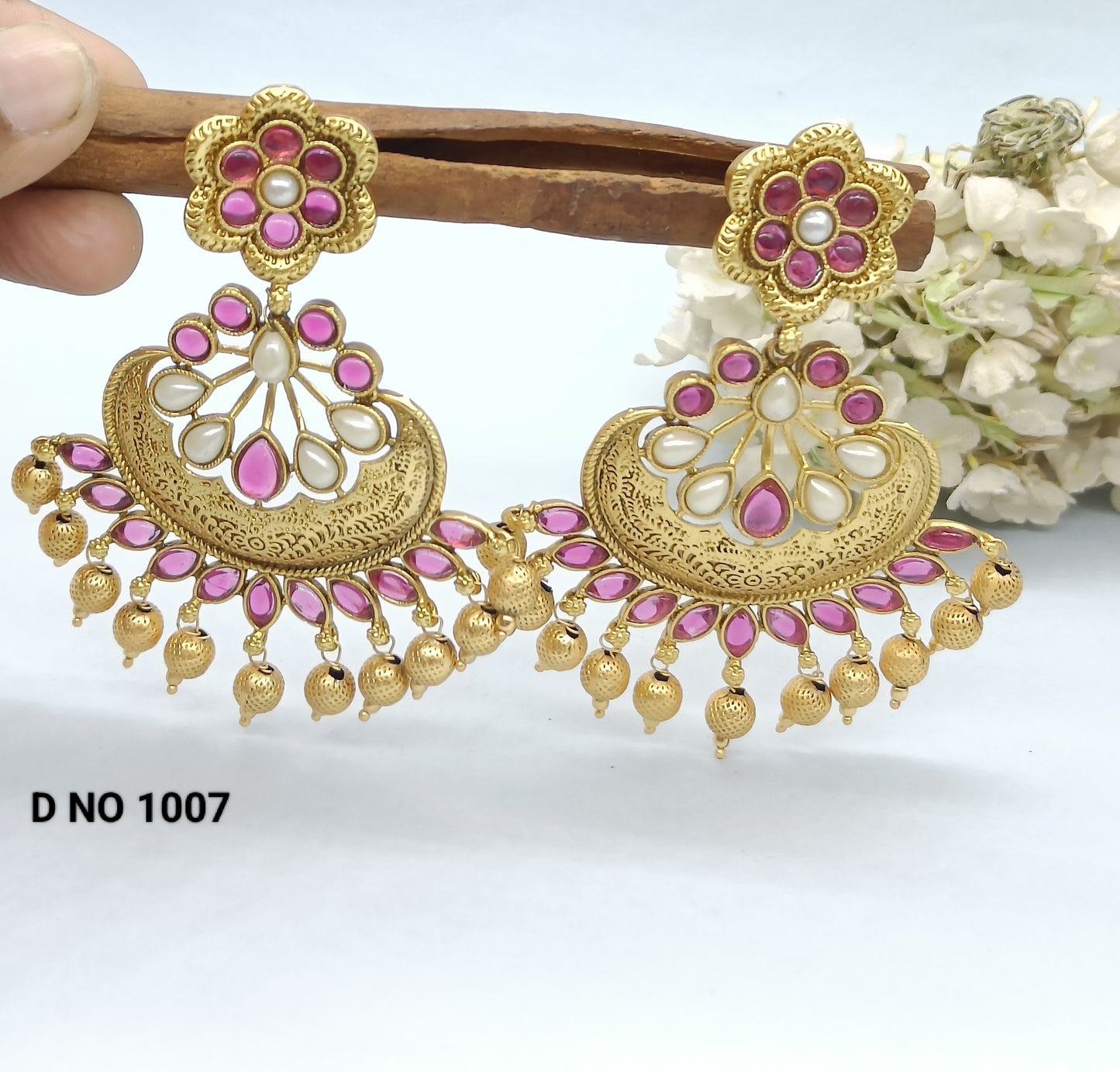 Antique Golden Earring Sku 1007 rchiecreation