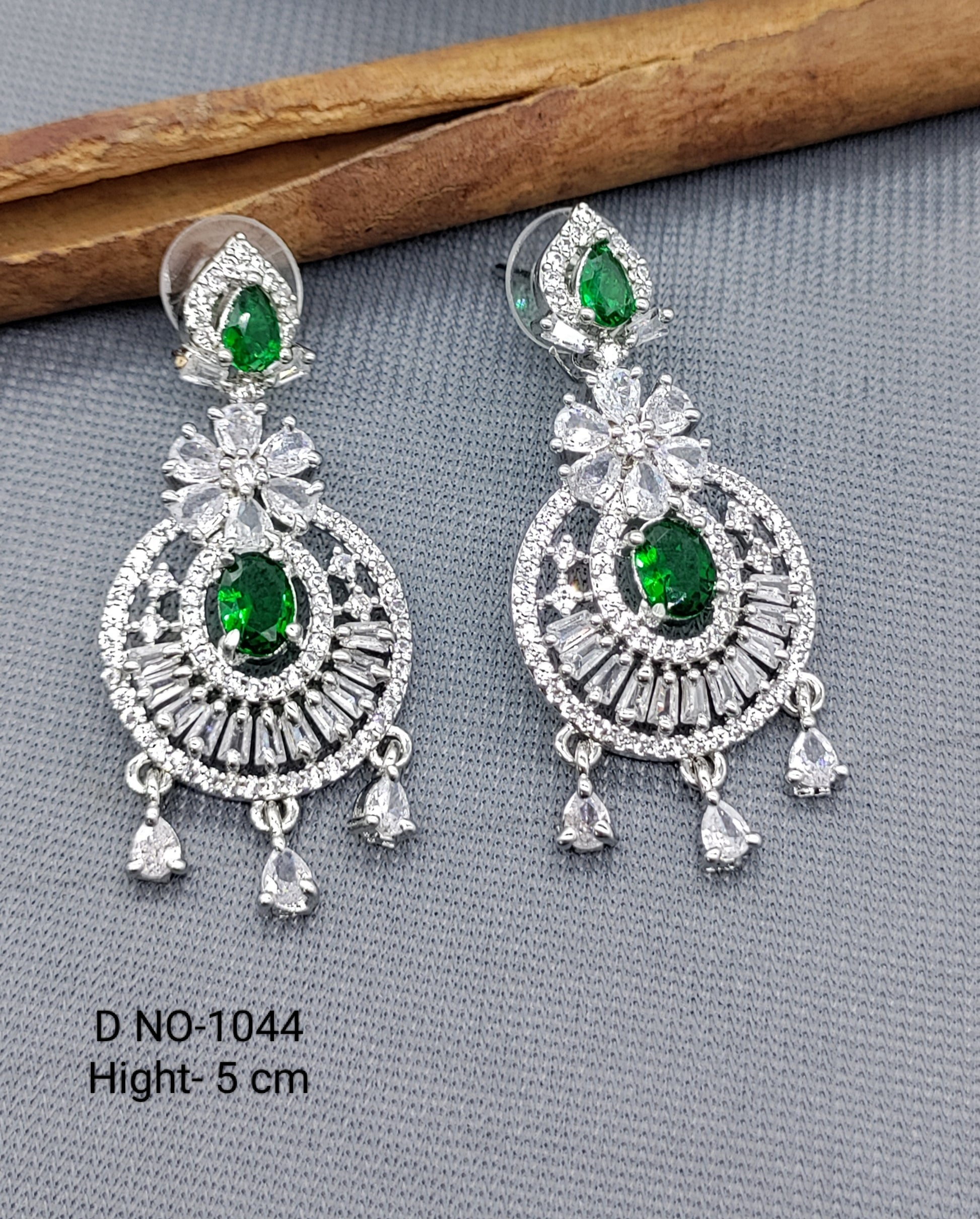 Rodium American Diamond Earrings Sku-1044 rchiecreation