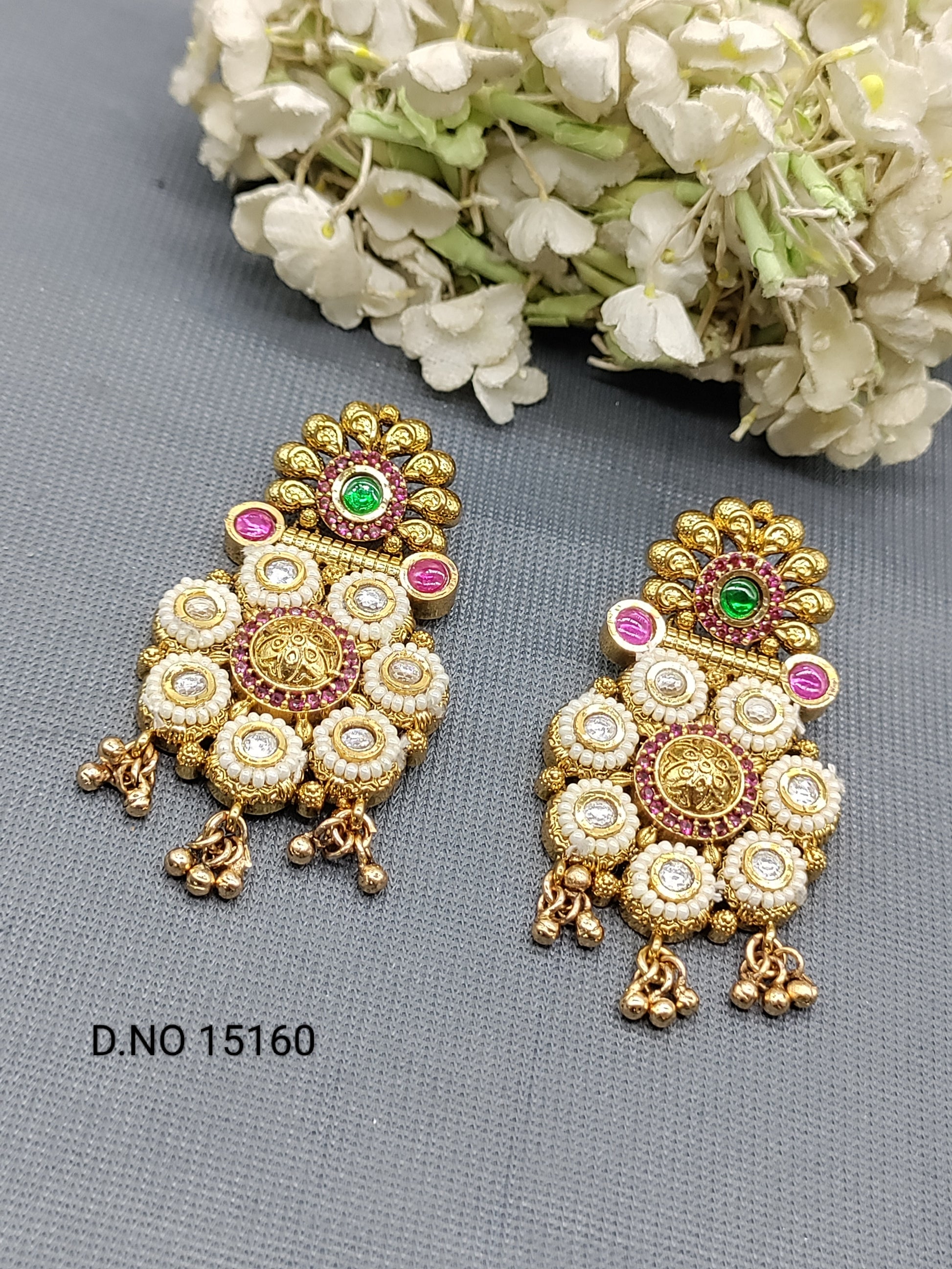 Antique Golden Earring Sku 15160 rchiecreation