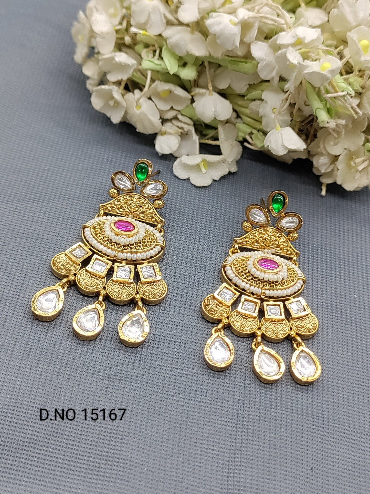 Antique Golden Earring Sku 15167 rchiecreation