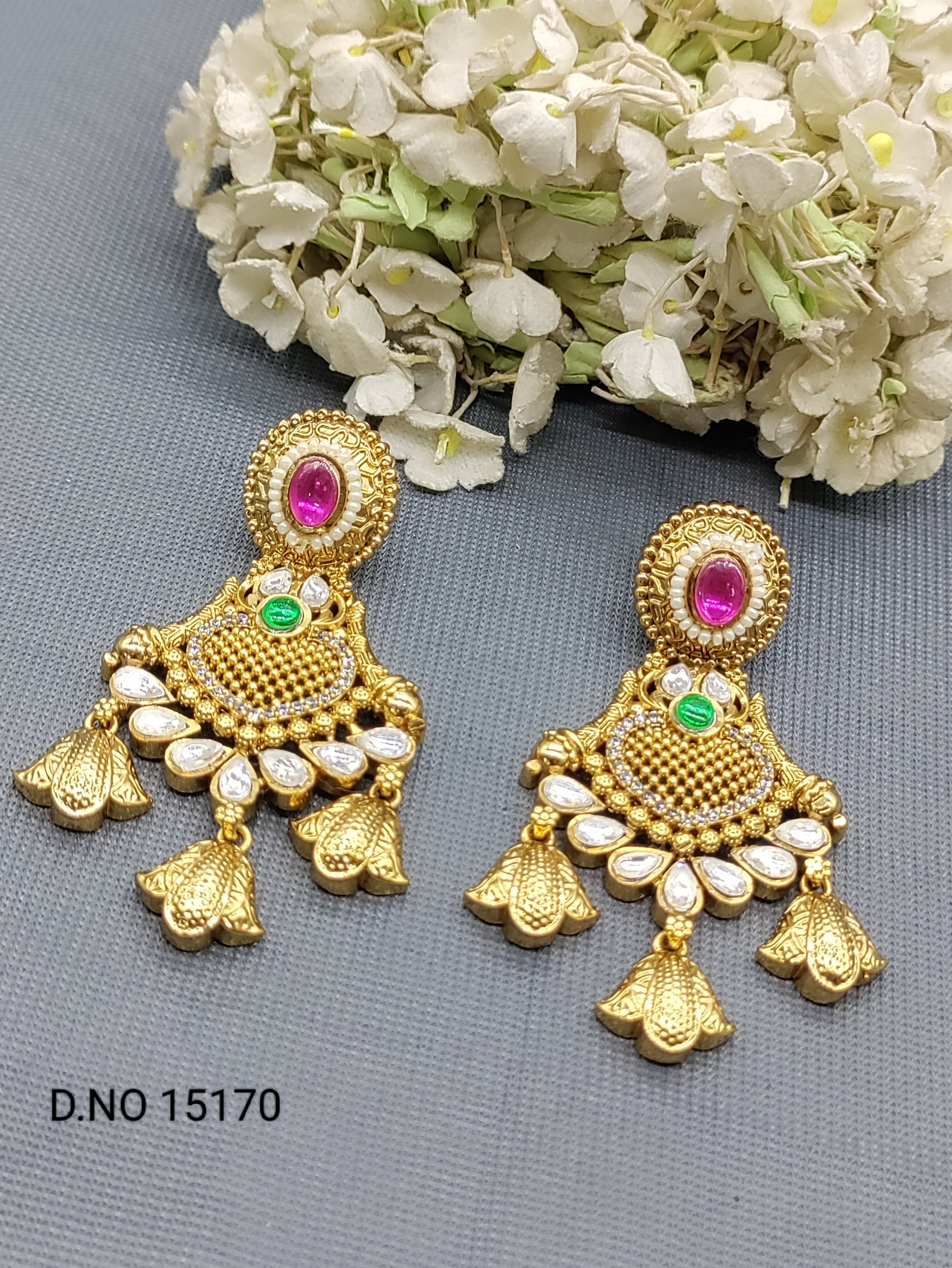 Antique Golden Earring Sku 15170 rchiecreation