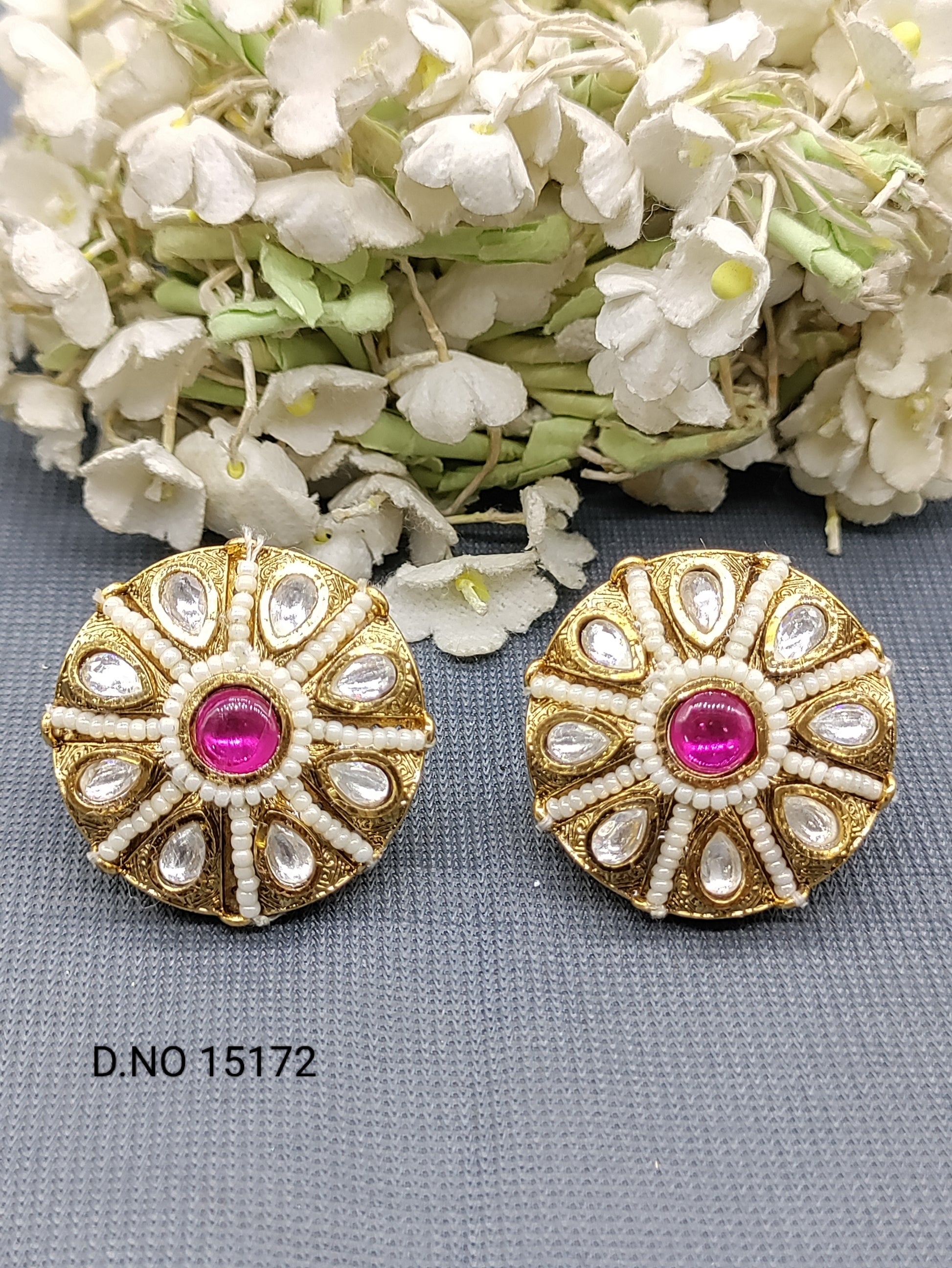 Antique Golden Tops & Stud Earring Sku 15172 rchiecreation