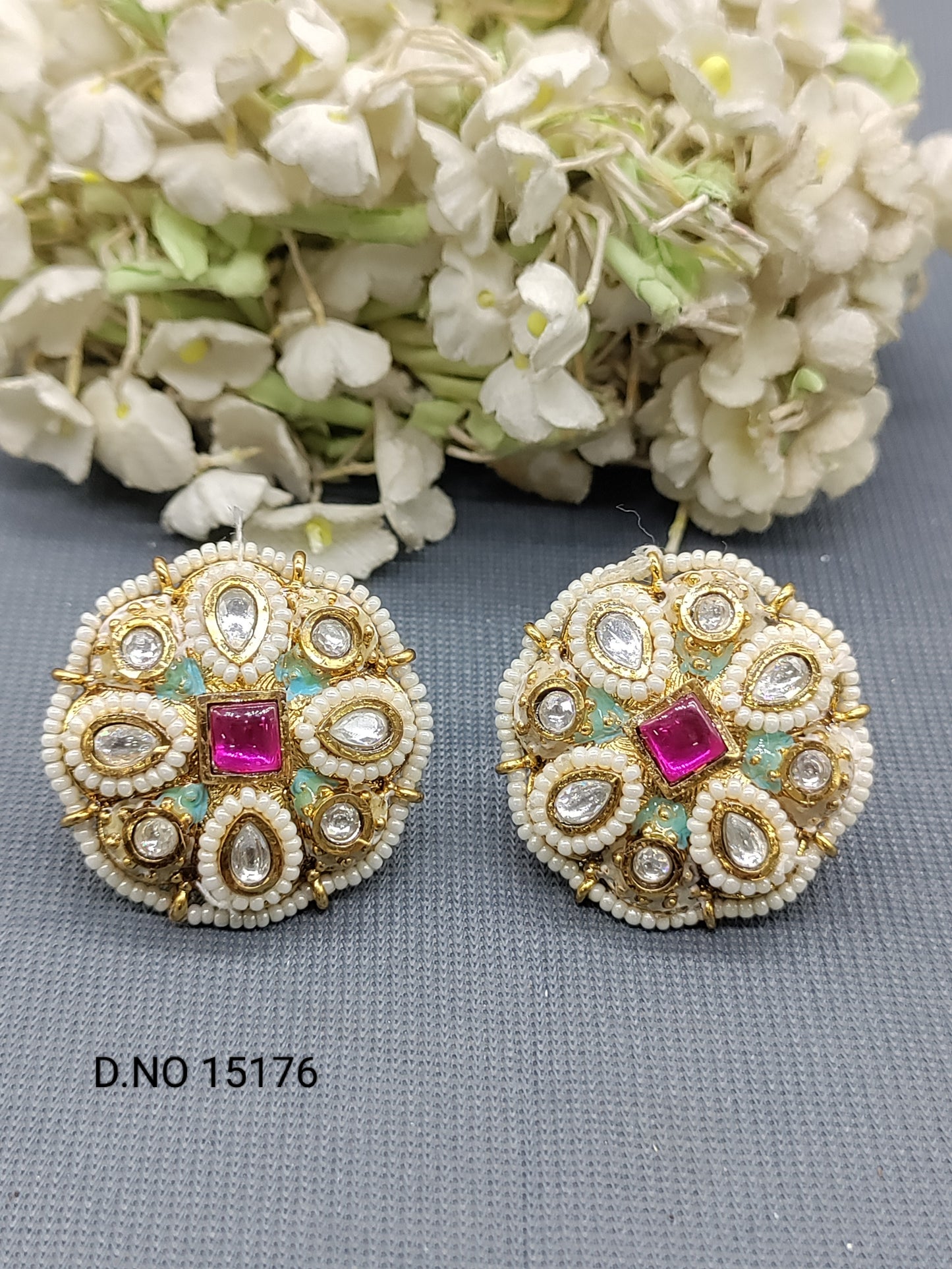 Antique Golden Tops & Stud Earring Sku 15176 rchiecreation