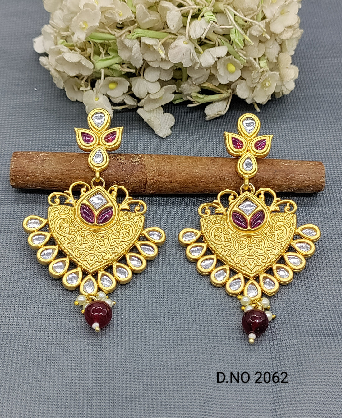 Antique Golden Earring Sku 2062 rchiecreation