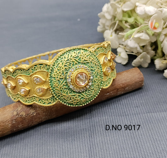 Antique Golden Opneble Polki kada Sku 9018 rchiecreation