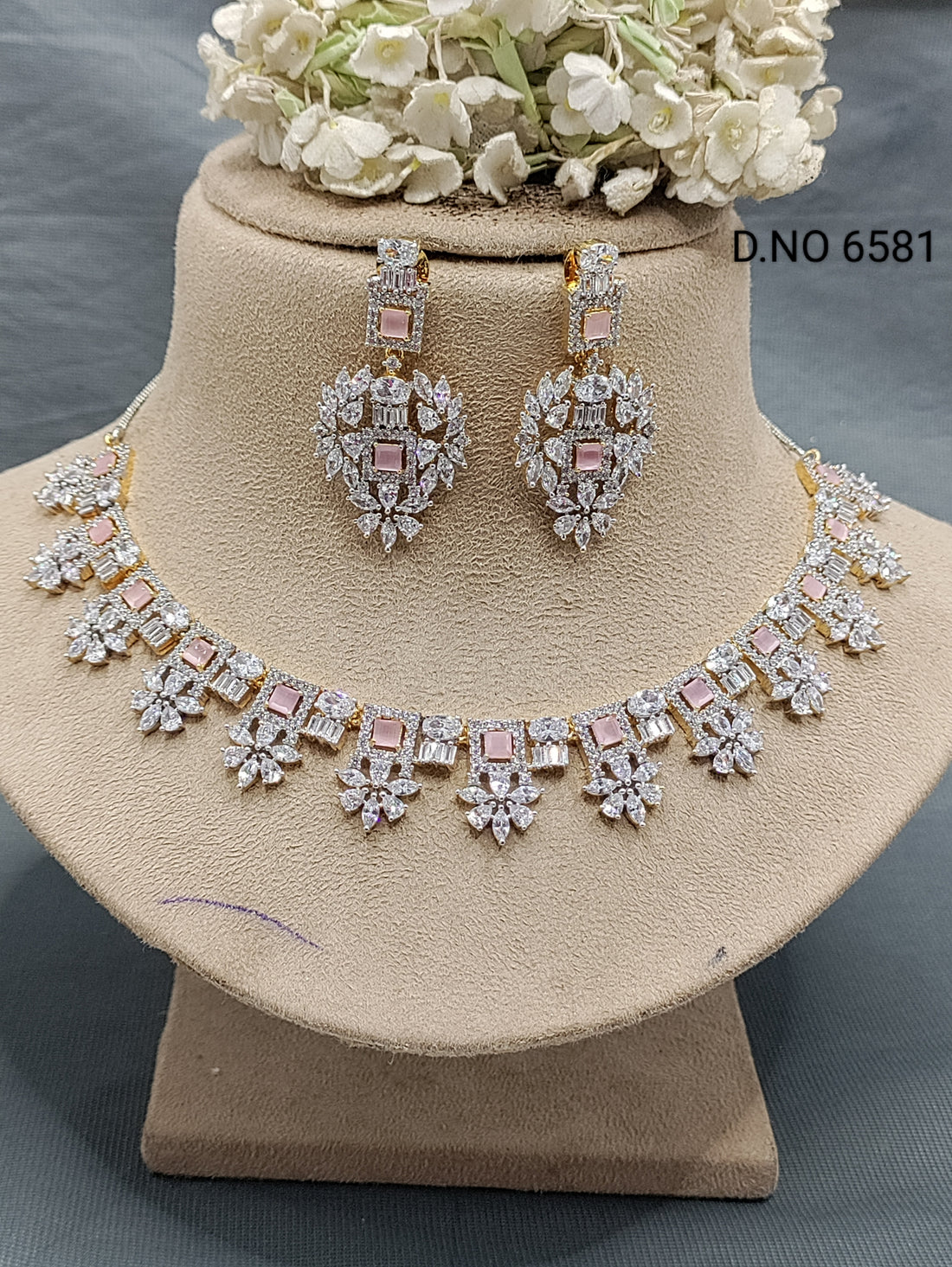 Cz Ad Golden Necklace Sku 6581 rchiecreation