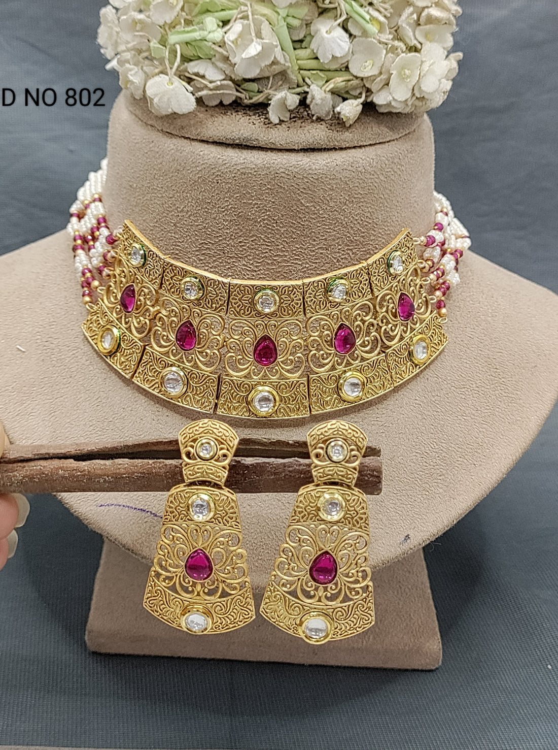 Antique Golden Choker necklace Set Sku 802 rchiecreation