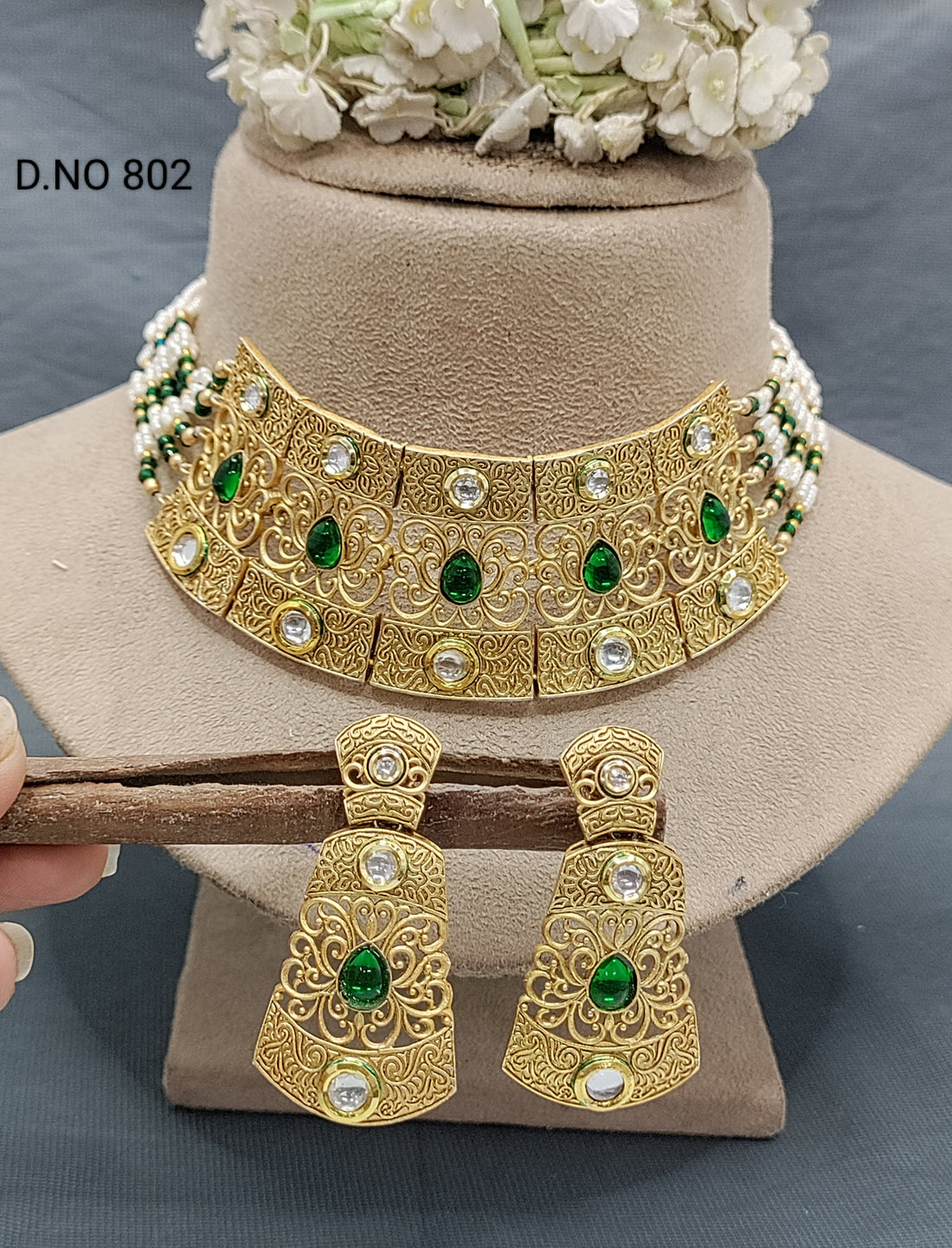 Antique Golden Choker necklace Set Sku 802 rchiecreation