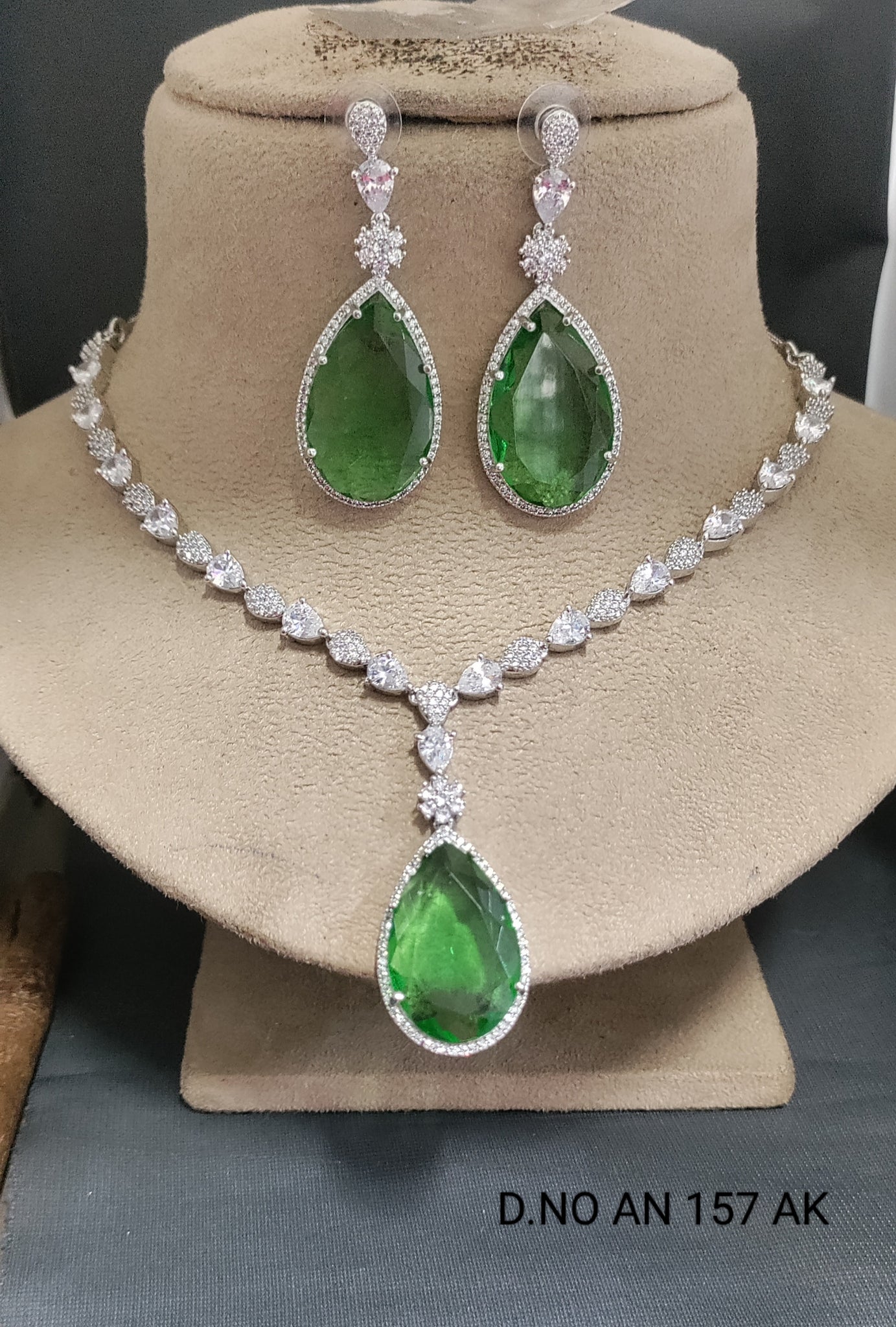 American Diamond Necklace Rodium Sku AN 157 AK C-6