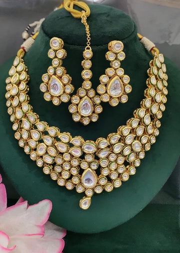 Golden Kundan Necklace sku RC 153 D-4