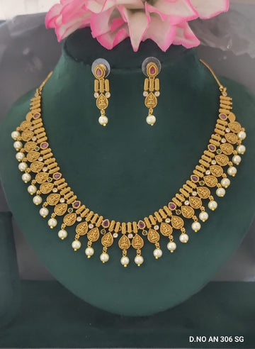 Antique Golden Temple Necklace SKU AN 306 SG