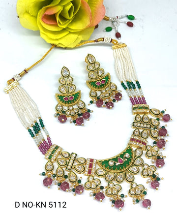 Antique Golden Kundan Necklace Set SKU-KN 5112 SR