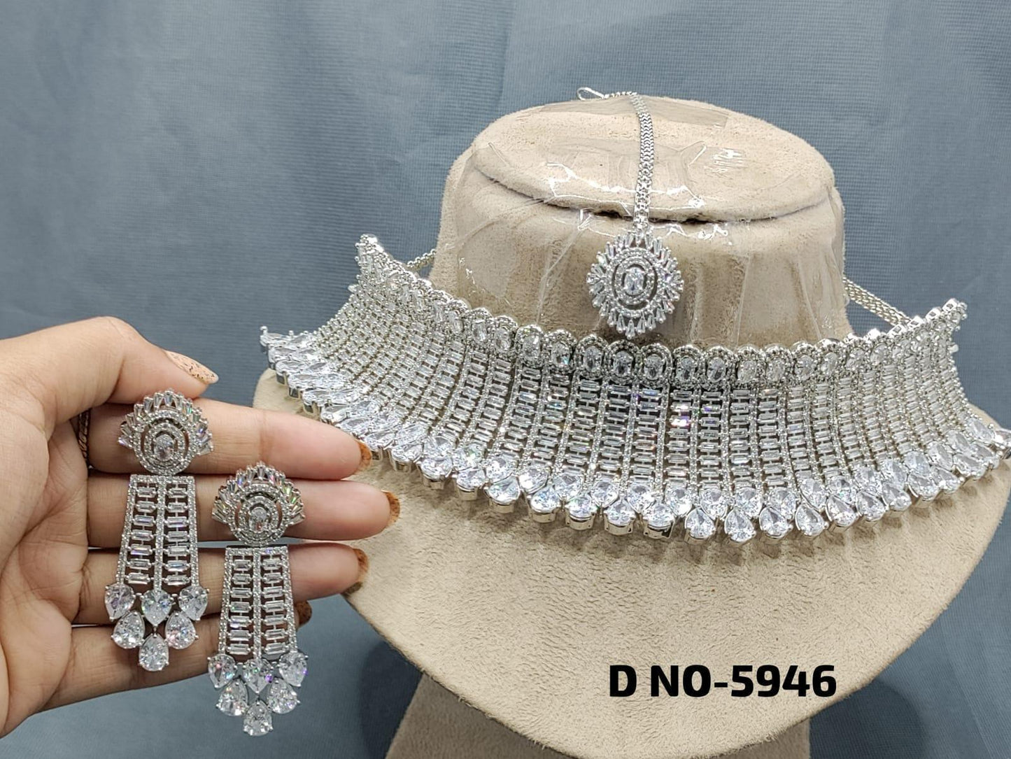 American Diamond Necklace Rodium Sku 5946 C3 - rchiecreation