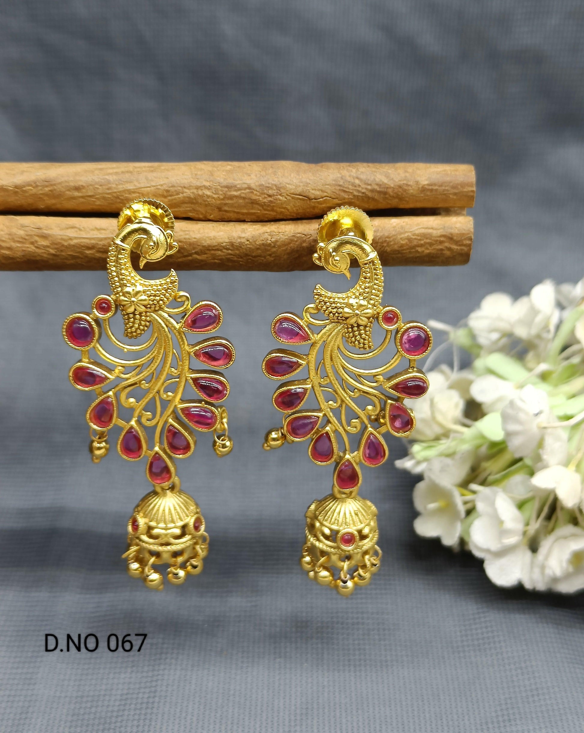 Antique Golden Earring Sku 067 D3 - rchiecreation