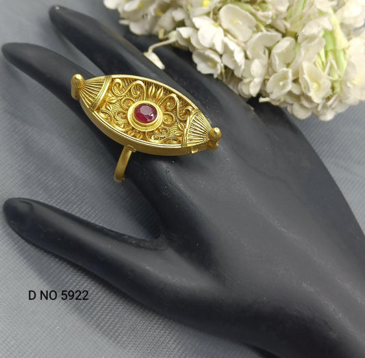 Antique Golden Finger Ring Sku 5922 E4 - rchiecreation