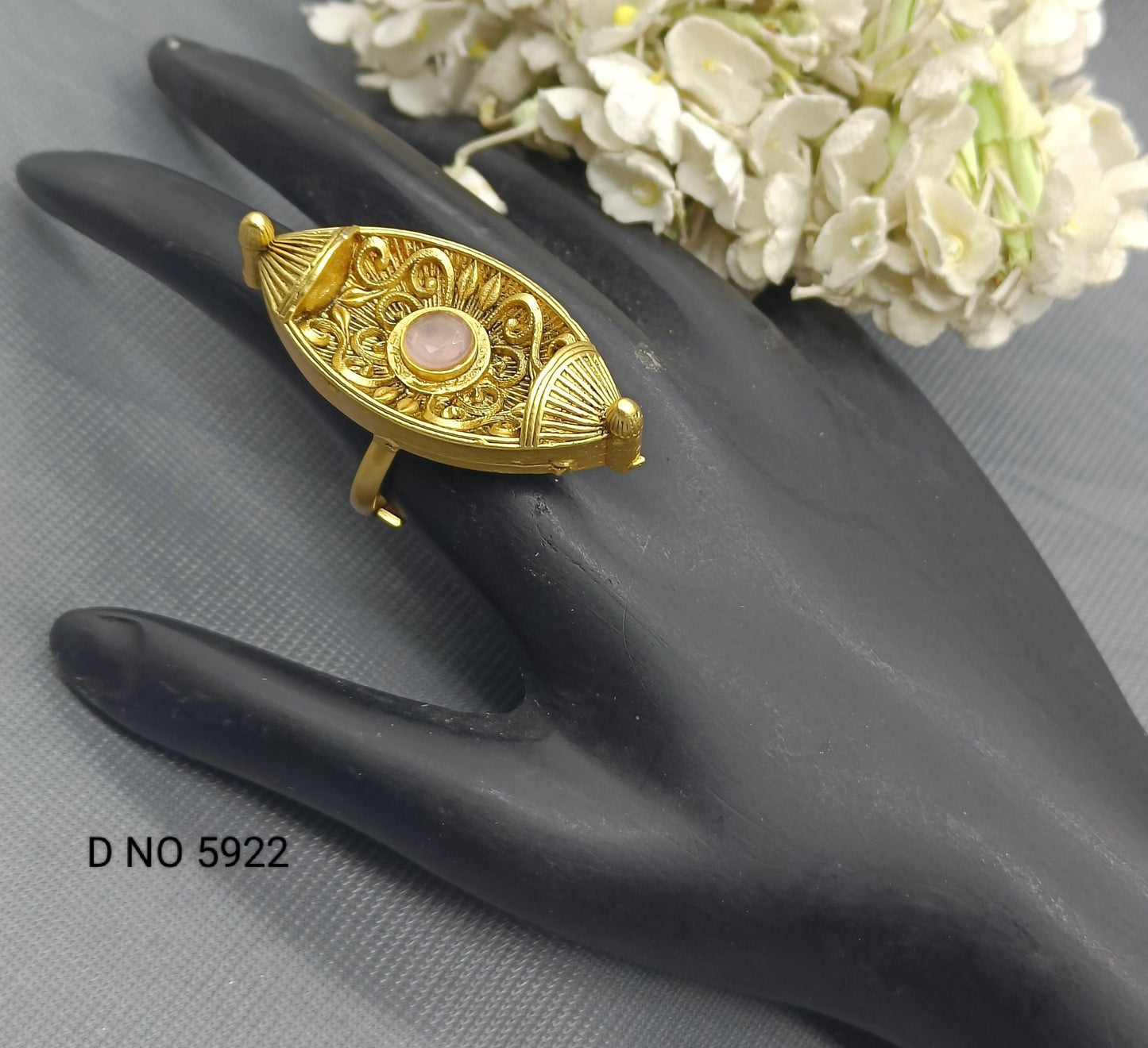 Antique Golden Finger Ring Sku 5922 E4 - rchiecreation