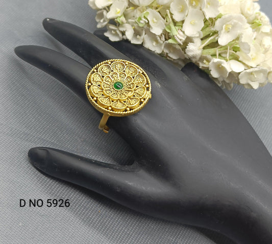 Antique Golden Finger Ring Sku 5926 E4 - rchiecreation