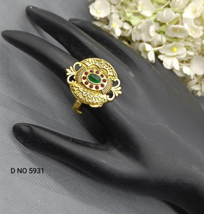 Antique Golden Finger Ring Sku 5931 E4 - rchiecreation