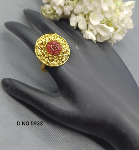 Antique Golden Finger Ring Sku 5933 E4 - rchiecreation