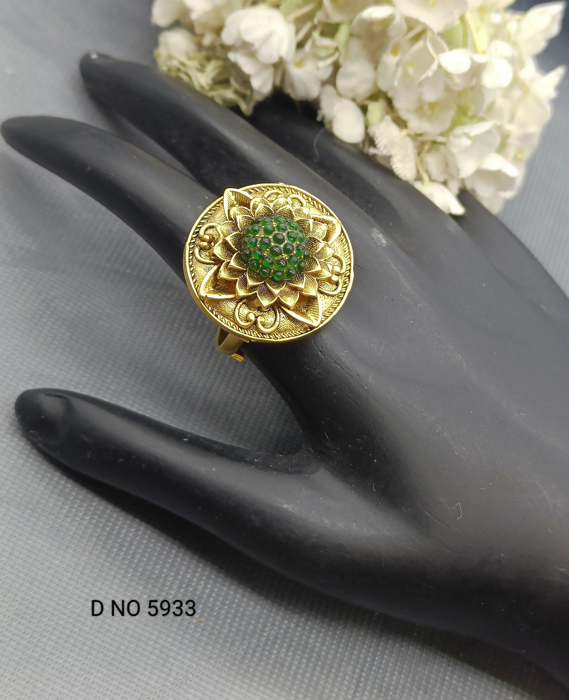 Antique Golden Finger Ring Sku 5933 E4 - rchiecreation