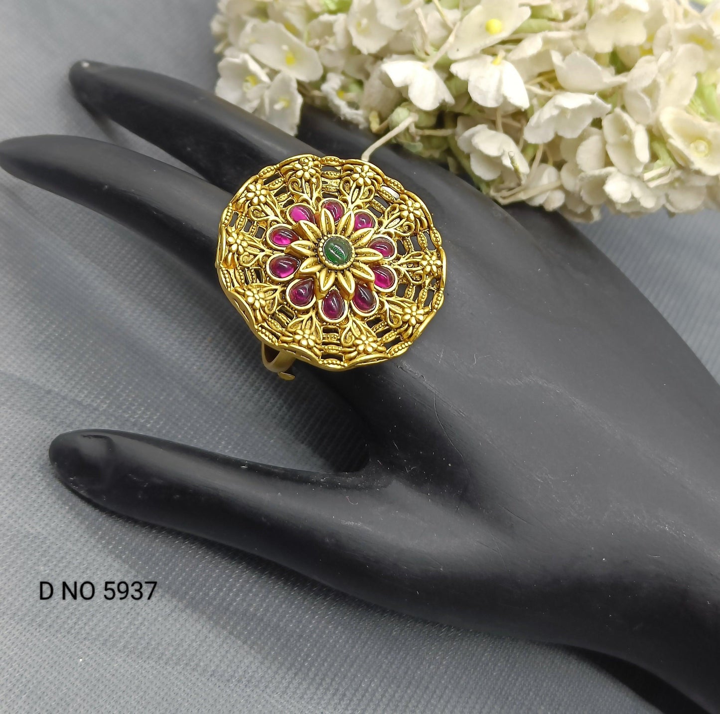 Antique Golden Finger Ring Sku 5937 E4 - rchiecreation