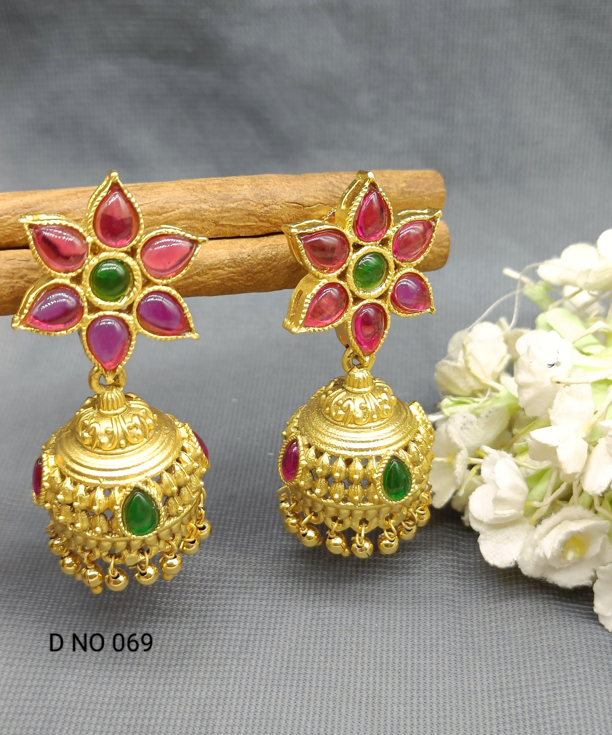 Antique Golden Jhumki Earring Sku 069 D3 - rchiecreation