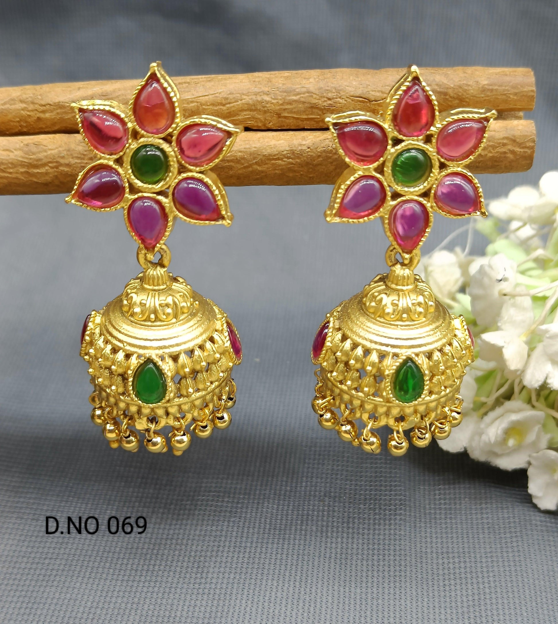 Antique Golden Jhumki Earring Sku 069 D3 - rchiecreation