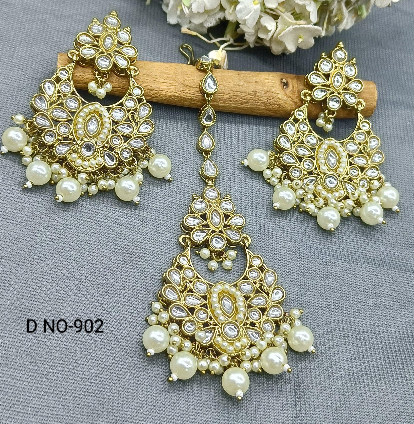 Antique Golden Jhumki Kundan Earrings-Tika Sku-902 A1 - rchiecreation