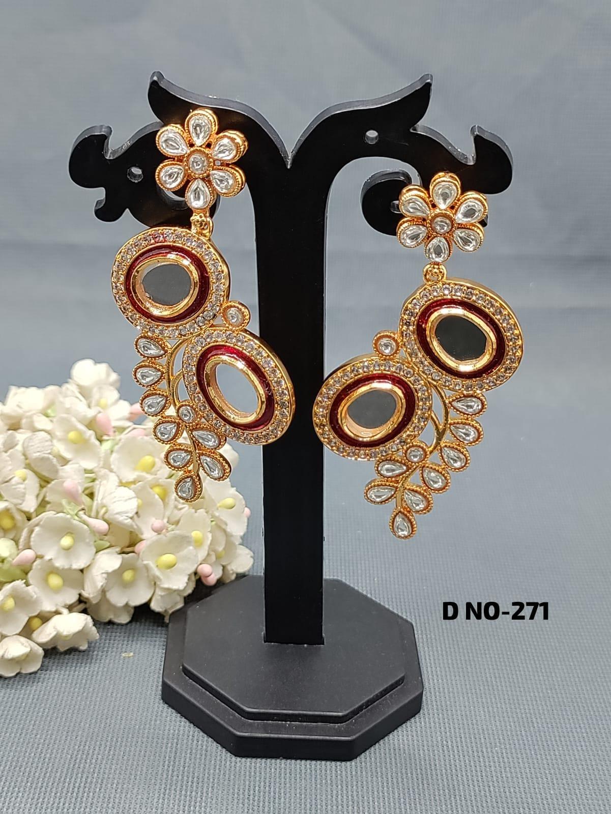 Cz Earring Golden Sku-271 C1 - rchiecreation