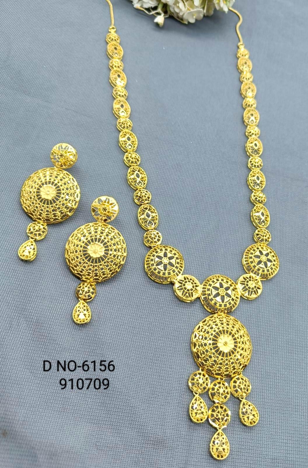 Forming Gold Necklace Set-6156 D3 - rchiecreation