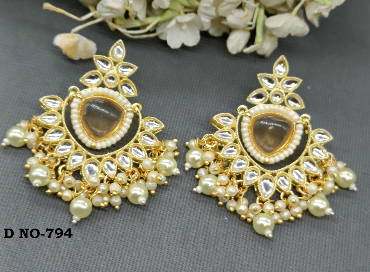 Golden Kundan Earing Sku-794 A1 - rchiecreation