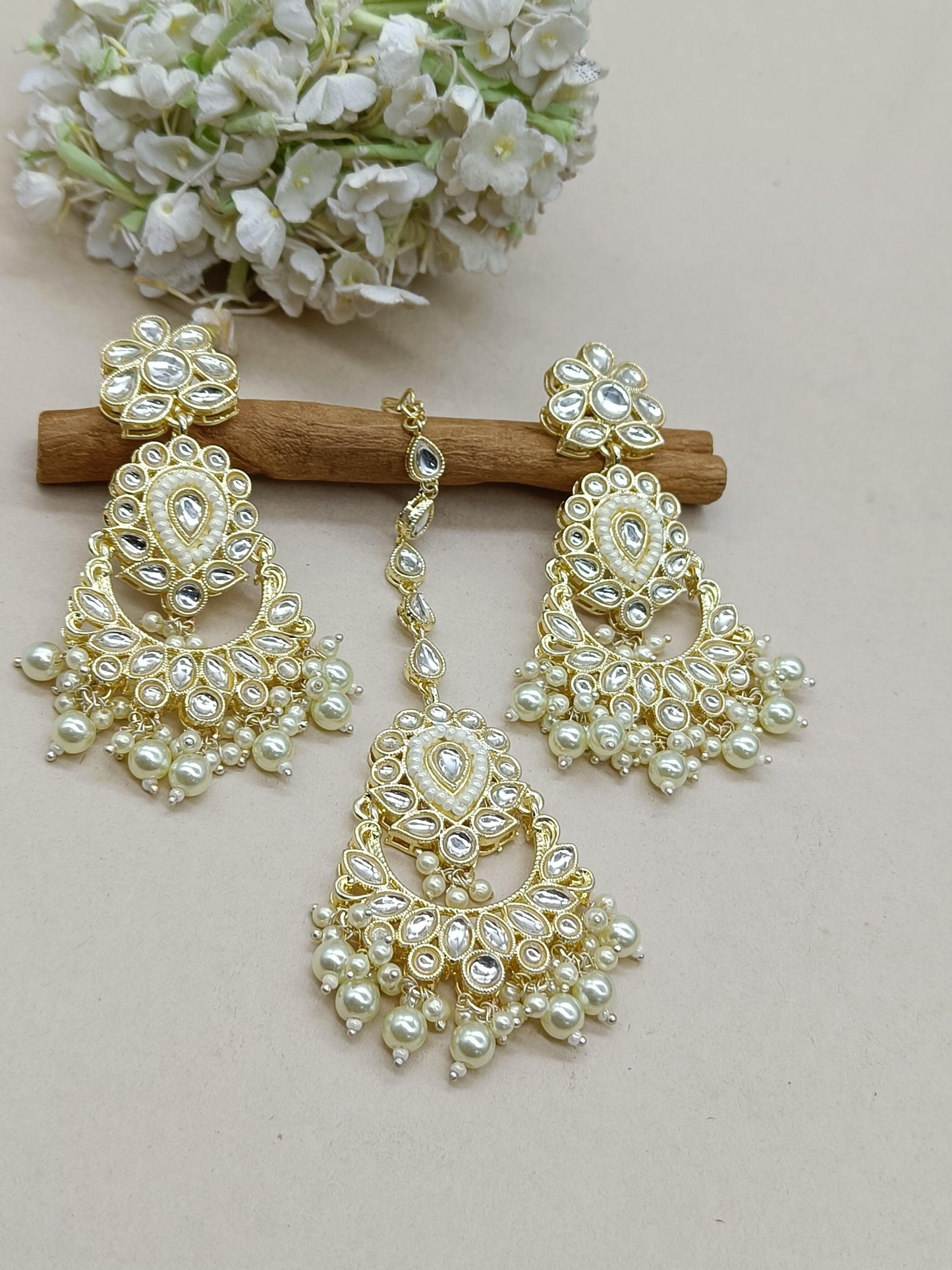 Golden Kundan Earring-Tika Sku-901 A1 - rchiecreation