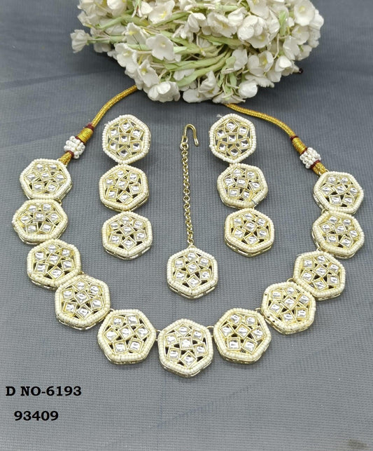 Golden Kundan Necklace Sku-6193 B4 - rchiecreation