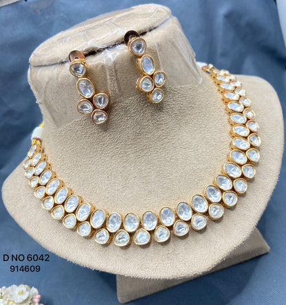 Kundan Necklace Set Sku 6042-D5 - rchiecreation