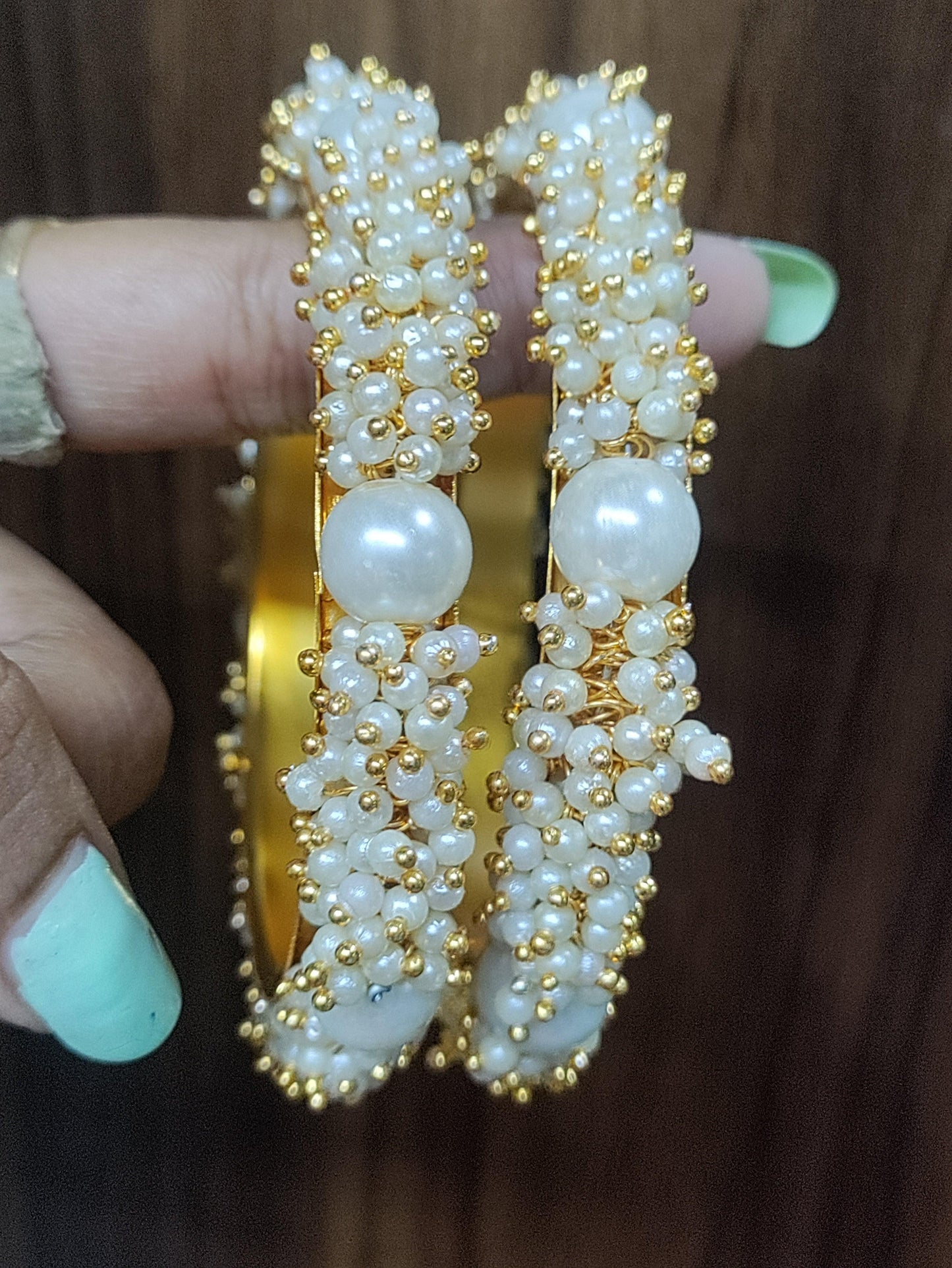 Pearl Women Bangles Sku-8031 D - rchiecreation