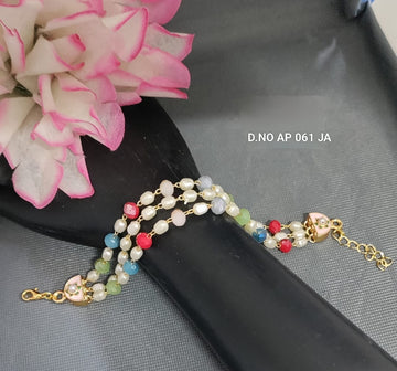 3 LINE Golden Pearl Bracelet Set Sku AP 061 JA C4
