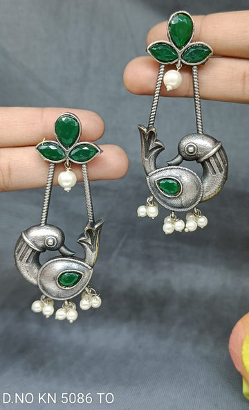 Oxidised German Silver  Earrings KN-5086 TO D3