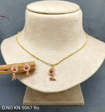 Golden Chain pendant Sku KN 5067 RO/C-7