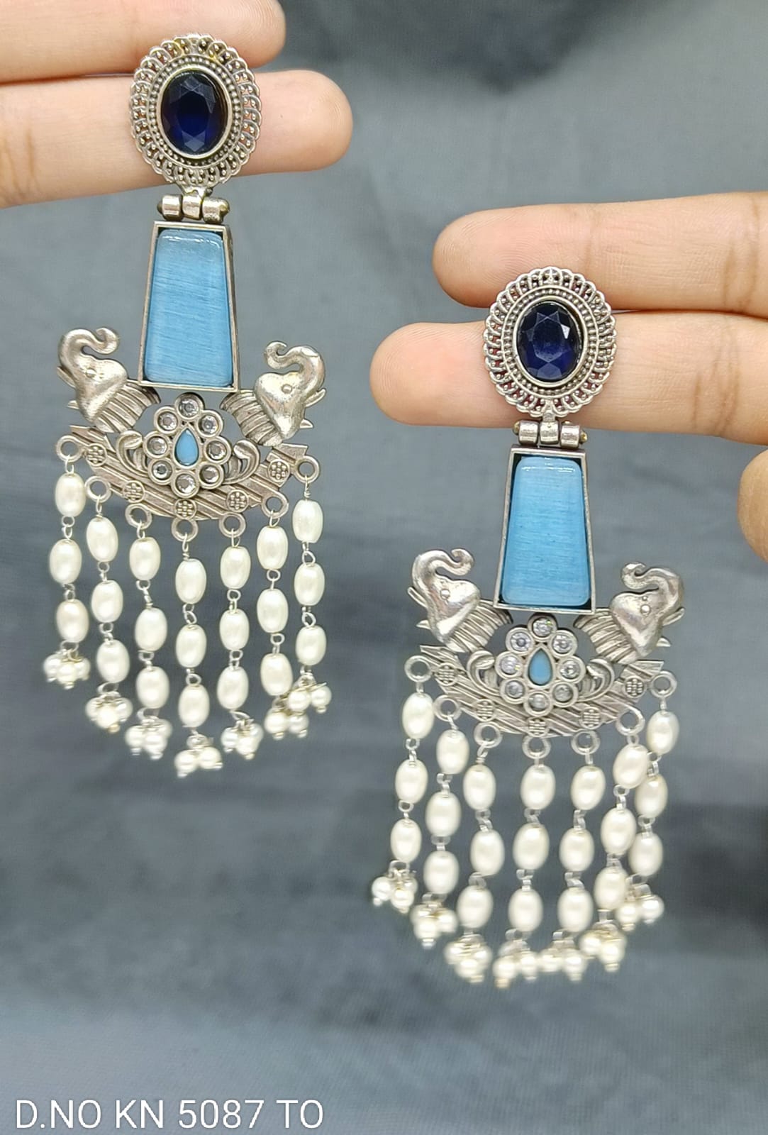 Oxidised German Silver  Earrings KN-5087 TO D3