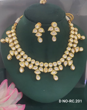 Golden Kundan Necklace SKU-RC.201 D-4