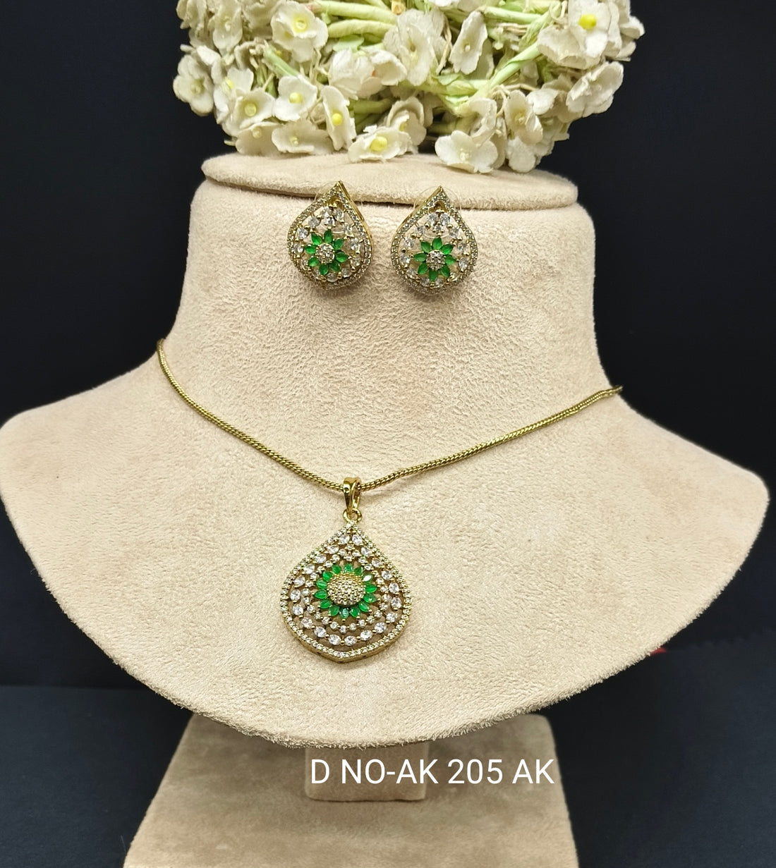 Cz ad Mehandi Pendant And Earring Sku AN 205 AK/C-8