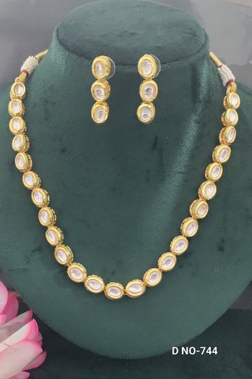 Golden Kundan Necklace SKU-744 D-4