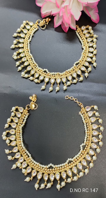Golden Kundan Pearl Payal SKU-RC.147 E-2