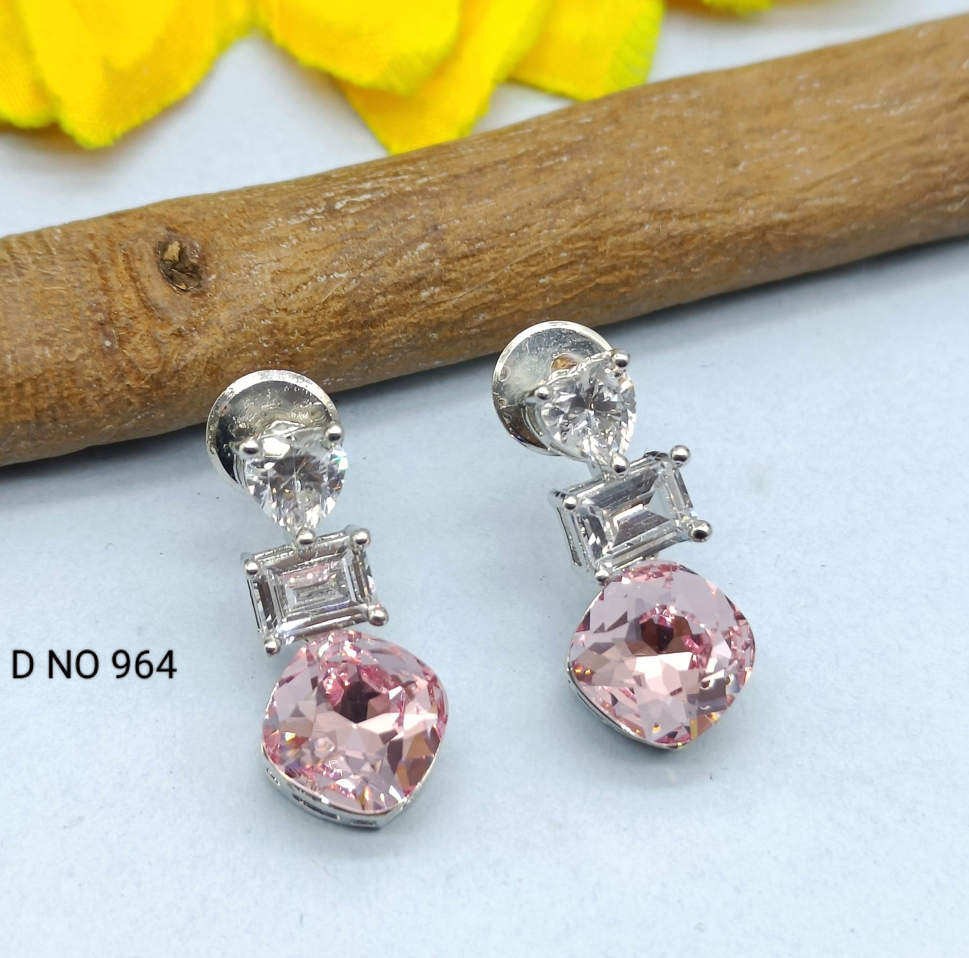 Swaroski Stone Cz Earring Sku 964 C1 - rchiecreation