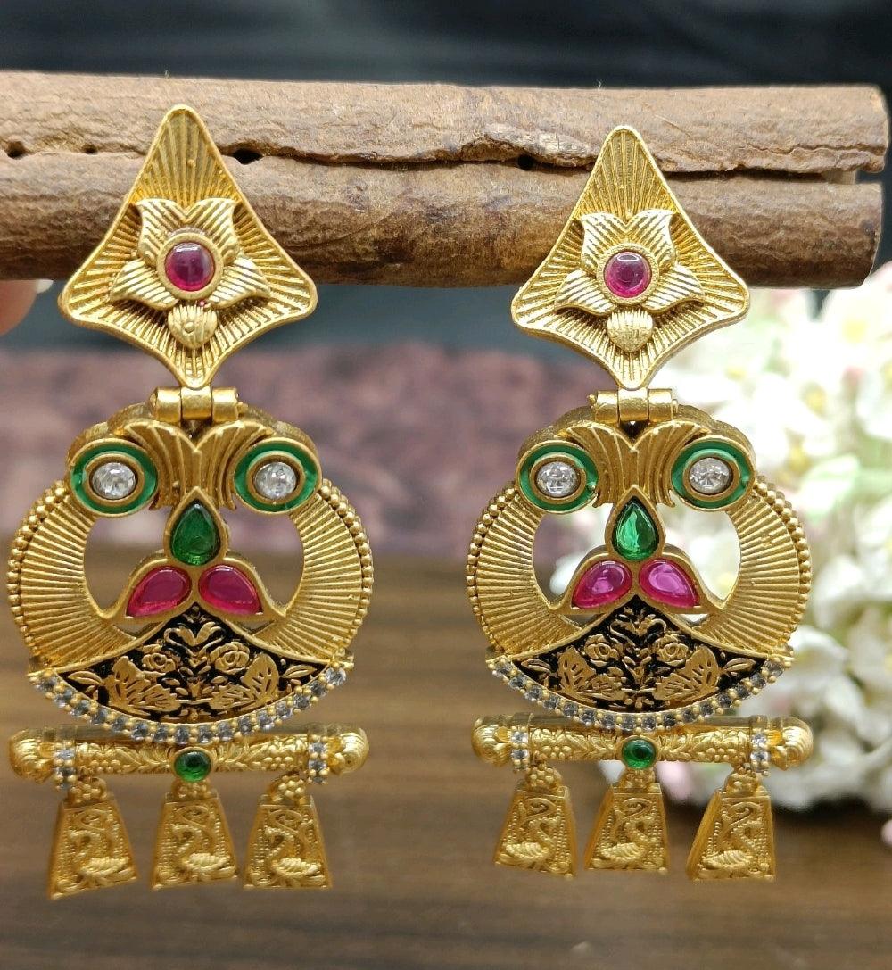 Antique Golden Earrings Sku-15079 D3 - rchiecreation