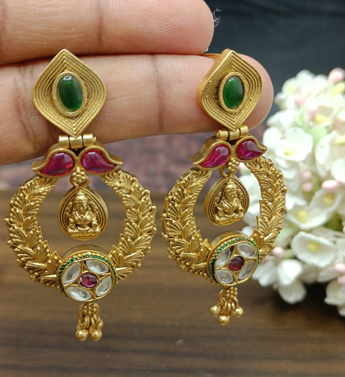 Antique Golden Earrings Sku 15081 D3 - rchiecreation