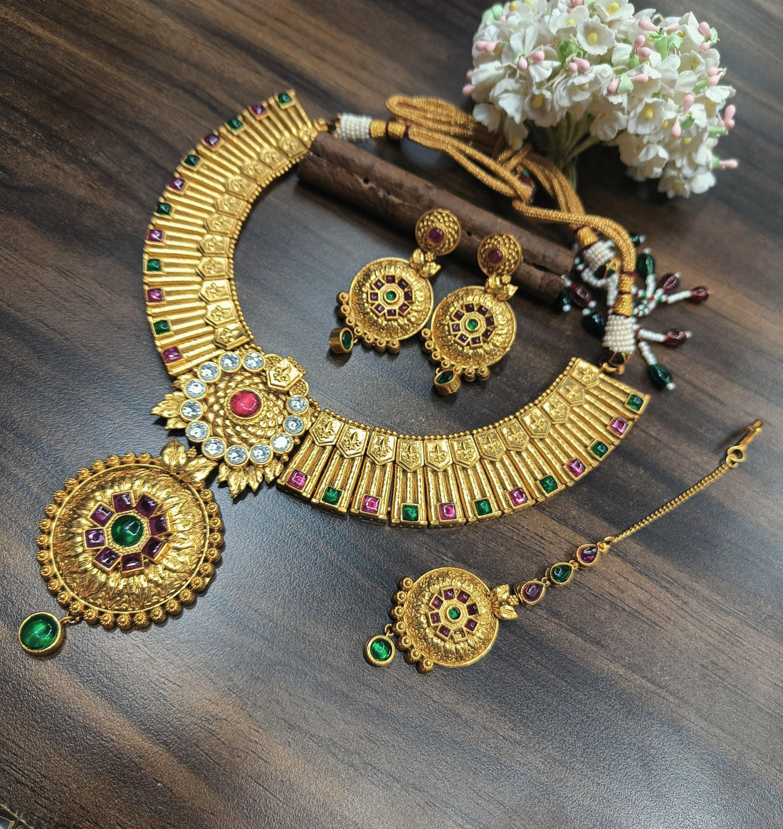 Antique Golden Necklace Set 15012 - rchiecreation